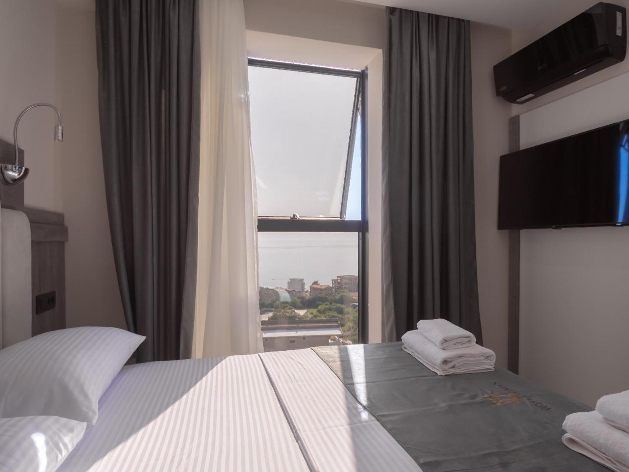 Hotel Diman Dobra Voda Exteriör bild